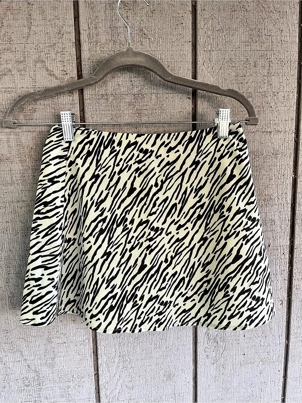 Princess Polly Tejano Mini Skirt Zebra mint & Black XS